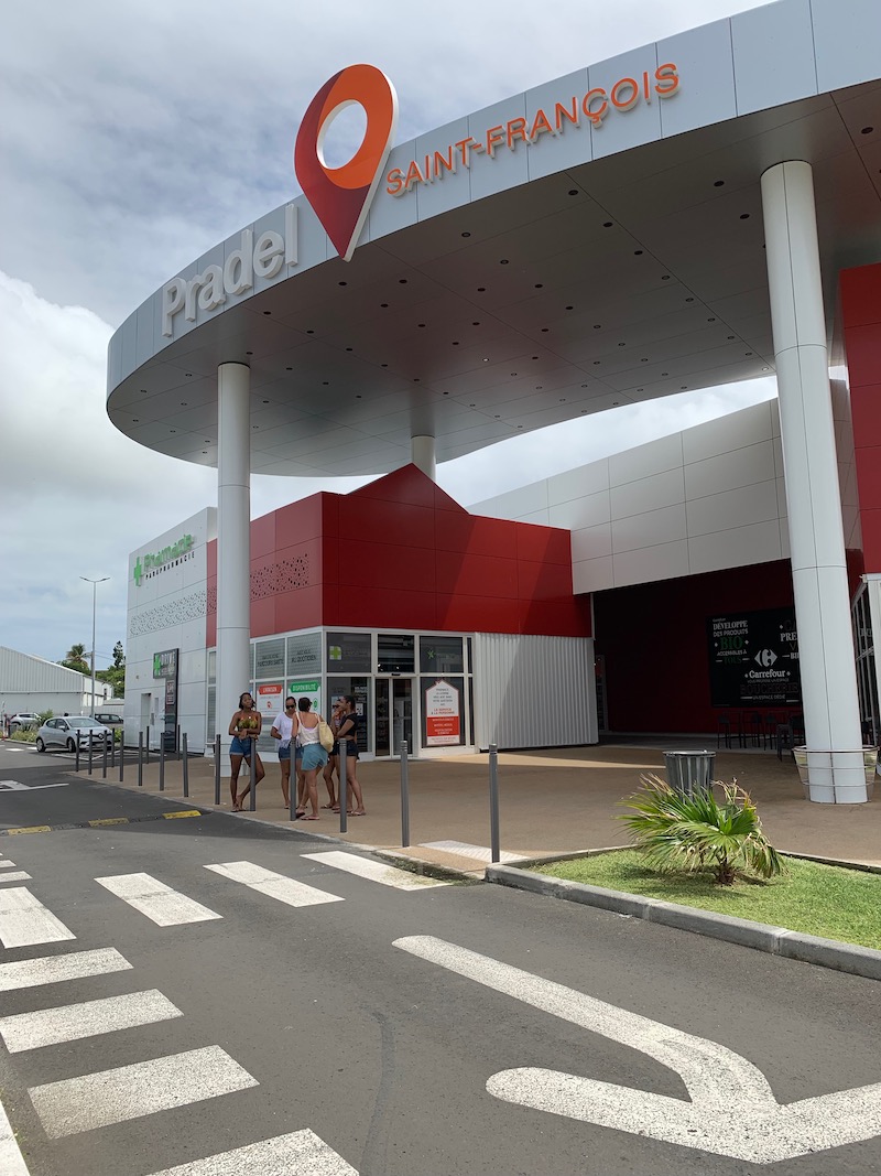 Projet Carrefour Contact / Market — photo 14 par MATAGLO Guadeloupe