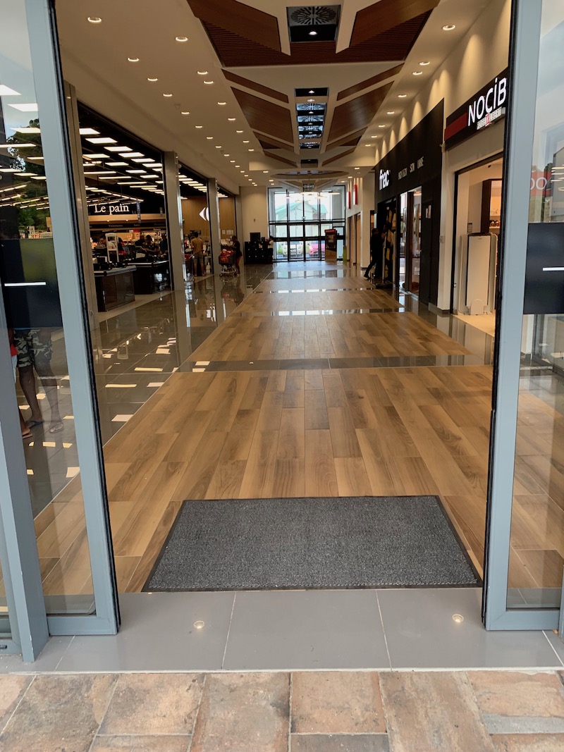 Projet Carrefour Contact / Market — photo 6 par MATAGLO Guadeloupe